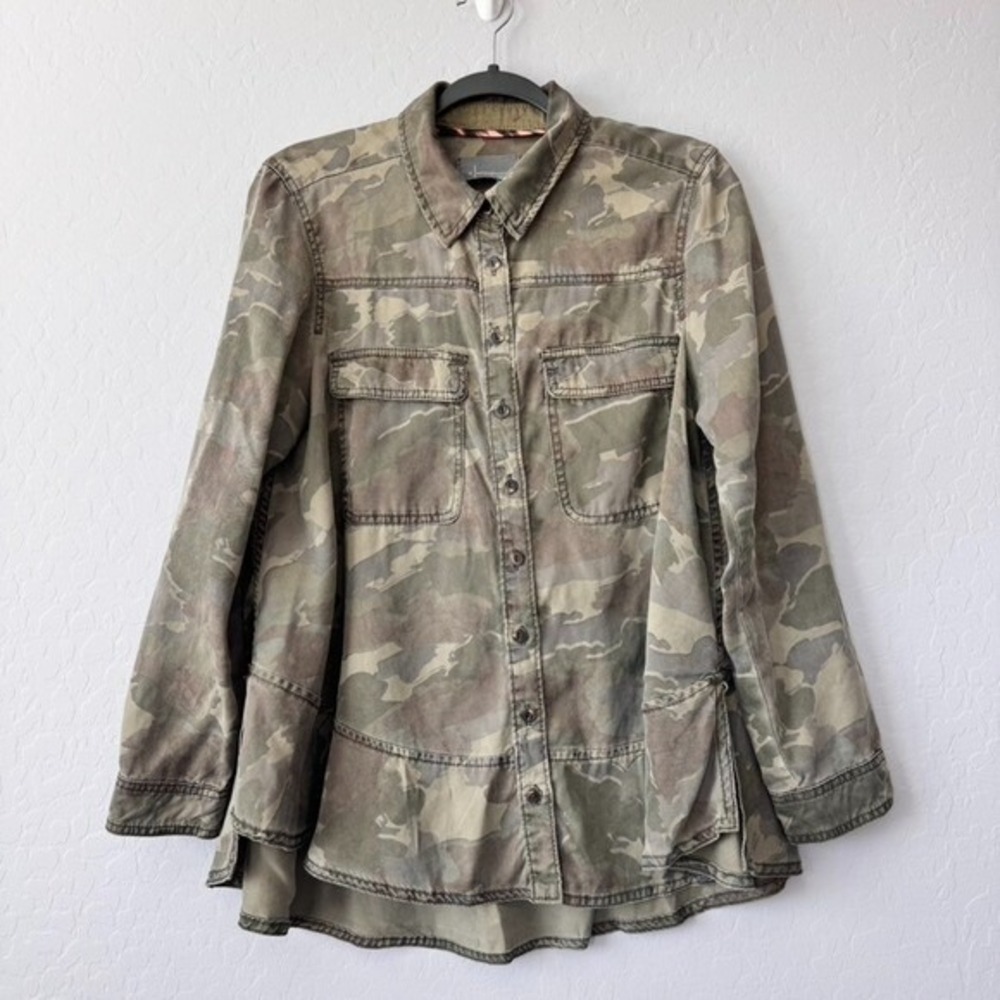 Anthropologie Size 10 Green Camo Button Down Shirt Jacket Military Style